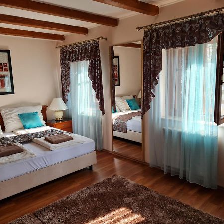 Bed and Breakfast Toroes Panzio Szabolcs Esterno foto