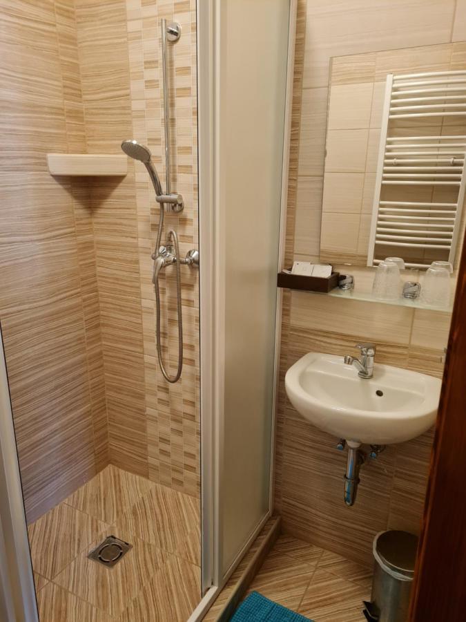 Bed and Breakfast Toroes Panzio Szabolcs Esterno foto