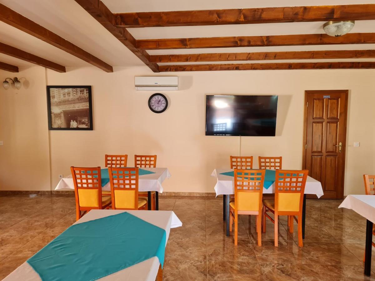 Bed and Breakfast Toroes Panzio Szabolcs Esterno foto