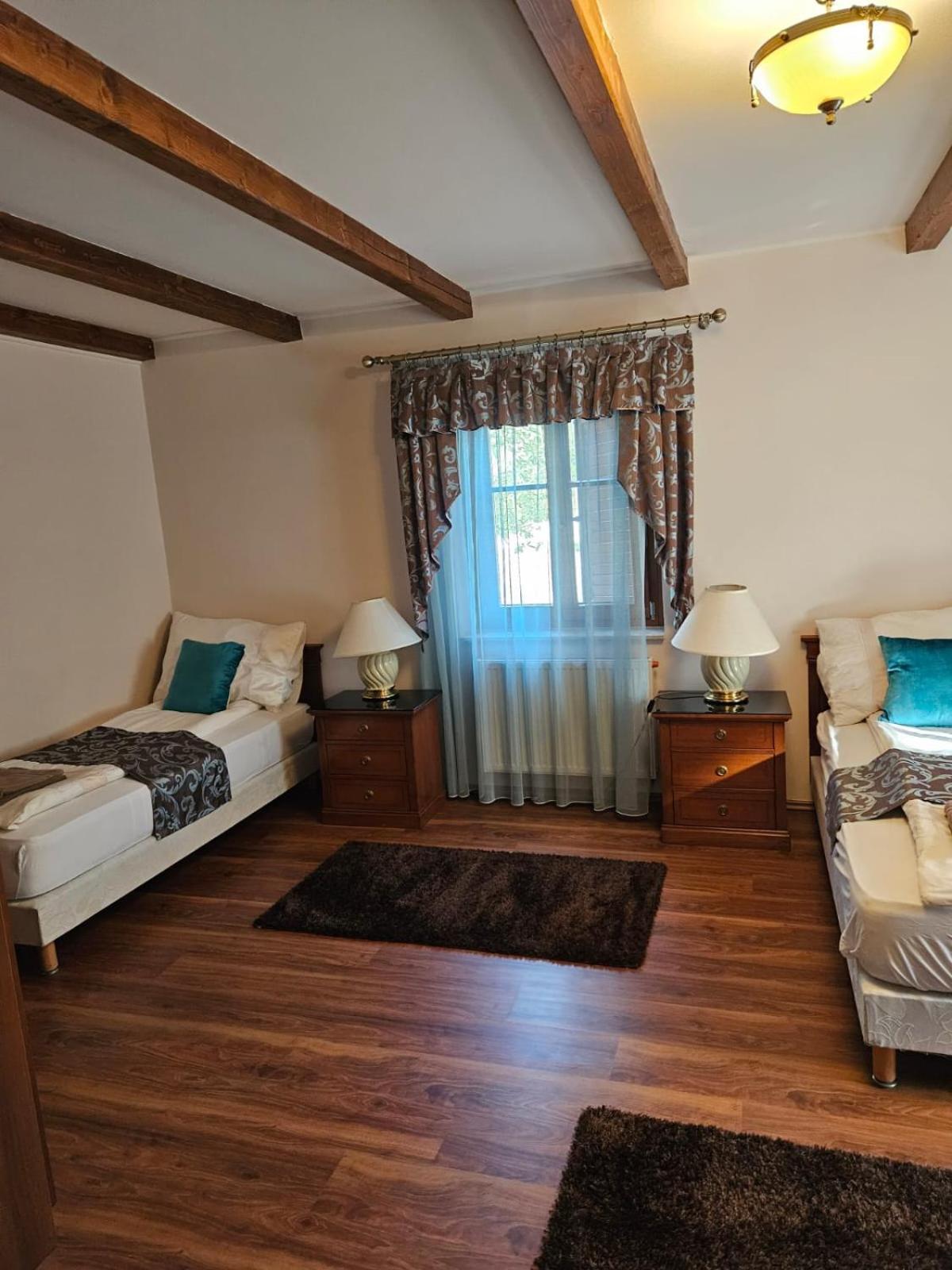 Bed and Breakfast Toroes Panzio Szabolcs Esterno foto